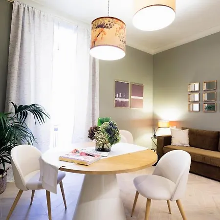 Maison Caio 7 アパート